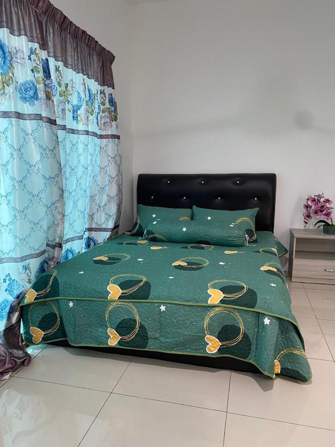 Klia Redza Homestay Kota Warisan Malay Only سيبانغ المظهر الخارجي الصورة